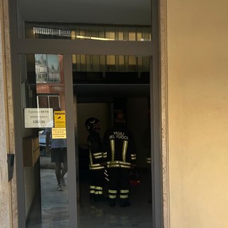 Sanremo, "fuga di gas" in corso degli Inglesi: scattano i controlli ma è un falso allarme (Foto) Sanremo, "fuga di gas" in corso degli Inglesi: scattano i controlli ma è un falso allarme (Foto)