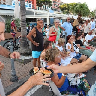 Sanremo si prepara ad accogliere la seconda edizione di MareCultura: un viaggio tra artigianato, gastronomia e tradizioni liguri il 5 e 6 ottobre Sanremo si prepara ad accogliere la seconda edizione di MareCultura: un viaggio tra artigianato, gastronomia e tradizioni liguri il 5 e 6 ottobre