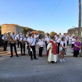 Ventimiglia, santa messa e processione: festa patronale a San Lorenzo Ventimiglia, santa messa e processione: festa patronale a San Lorenzo