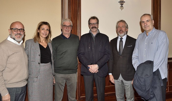 Nella foto i componenti del Cda con Pier Antonio Cedolin, Bruno Corradi e Sergio Piero Raimondo. Nella foto i componenti del Cda con Pier Antonio Cedolin, Bruno Corradi e Sergio Piero Raimondo.