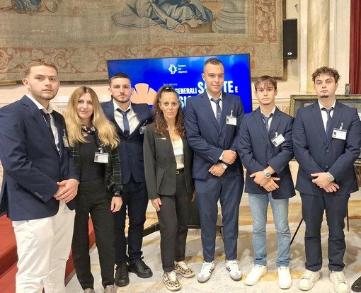 Da Imperia a Montecitorio, gli studenti di FORMEDIL alla Camera per gli Stati Generali sulla Sicurezza sul Lavoro Da Imperia a Montecitorio, gli studenti di FORMEDIL alla Camera per gli Stati Generali sulla Sicurezza sul Lavoro
