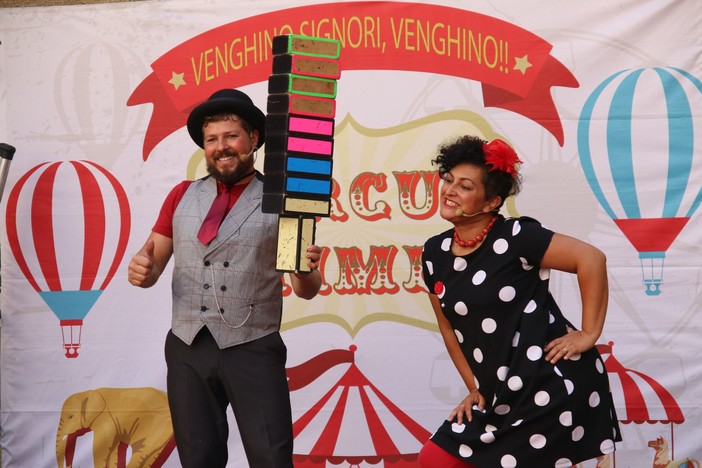 Diano Marina, al Bowling prosegue "Sul filo del divertimento": stasera il Family Circus di Fortunello e Marbella Diano Marina, al Bowling prosegue "Sul filo del divertimento": stasera il Family Circus di Fortunello e Marbella