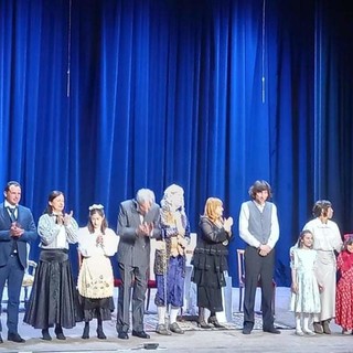 Ventimiglia, la compagnia teatrale Reading &amp; Drama dona 3 mila euro donati in beneficenza