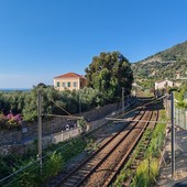 Ventimiglia, crolla muro sulla Romana a Latte: strada chiusa al traffico Ventimiglia, crolla muro sulla Romana a Latte: strada chiusa al traffico