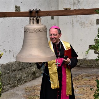 Sanremo: recuperata e benedetta la campana della Chiesetta di Monte Bignone (Foto)