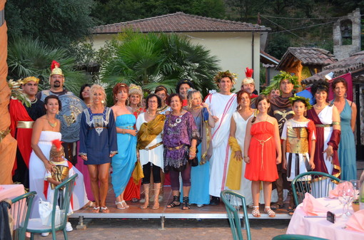 Vallecrosia: successo ieri sera al ristorante Da Erio per la Festa dell'Antica Roma. Le foto Vallecrosia: successo ieri sera al ristorante Da Erio per la Festa dell'Antica Roma. Le foto