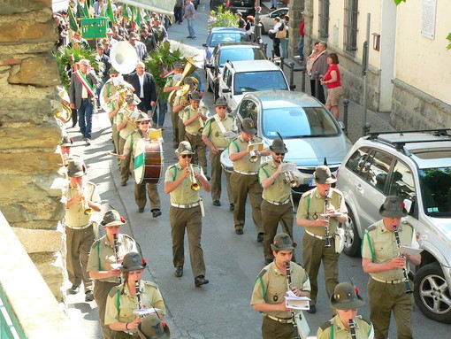 Molini di Triora: ad Andagna grandissimo successo per la Festa degli Alpini Molini di Triora: ad Andagna grandissimo successo per la Festa degli Alpini