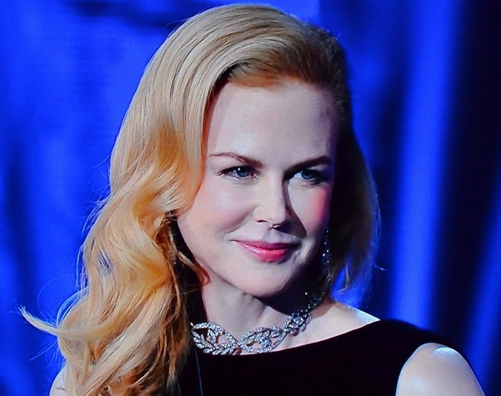 #Sanremo2016: ecco una carrellata di immagini dei cantanti e degli ospiti di questa seconda serata