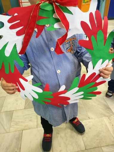 Ventimiglia: il maltempo non ferma la celebrazione della Festa per le Forze Armate delle scuole dell'Istituto Comprensivo Cavour Ventimiglia: il maltempo non ferma la celebrazione della Festa per le Forze Armate delle scuole dell'Istituto Comprensivo Cavour