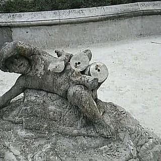 Sanremo: vandali danneggiano fontana di Villa Ormond, il sindaco rivolge appello ai cittadini "Vorrei trovare il colpevole. Aiutateci!"