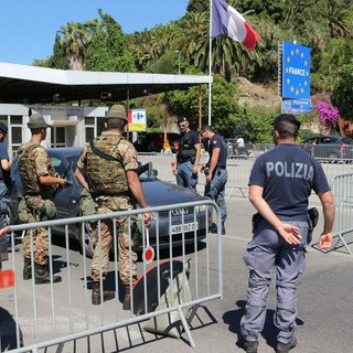 #Nizza: la solidarietà del Fronte Nazionale Liguria al popolo francese dopo l'attentato della notte scorsa #Nizza: la solidarietà del Fronte Nazionale Liguria al popolo francese dopo l'attentato della notte scorsa