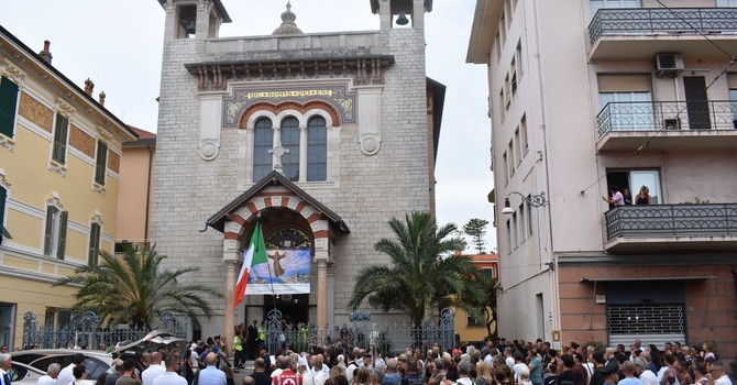 Bea ora può riposare, ma l’inchiesta continua: ad ottobre la voce delle sorelle nell’incidente probatorio Bea ora può riposare, ma l’inchiesta continua: ad ottobre la voce delle sorelle nell’incidente probatorio