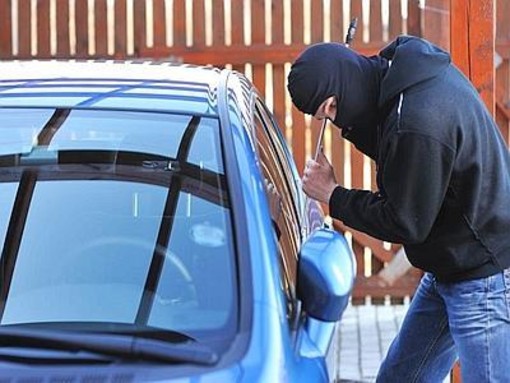 Furti di veicoli, Imperia seconda in Liguria: SILP CGIL attacca la gestione della sicurezza Furti di veicoli, Imperia seconda in Liguria: SILP CGIL attacca la gestione della sicurezza