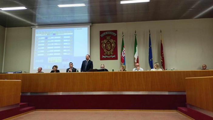 Ventimiglia, autovelox sulla statale 20 in val Roya: il limite di velocità resta 50 km/h Ventimiglia, autovelox sulla statale 20 in val Roya: il limite di velocità resta 50 km/h