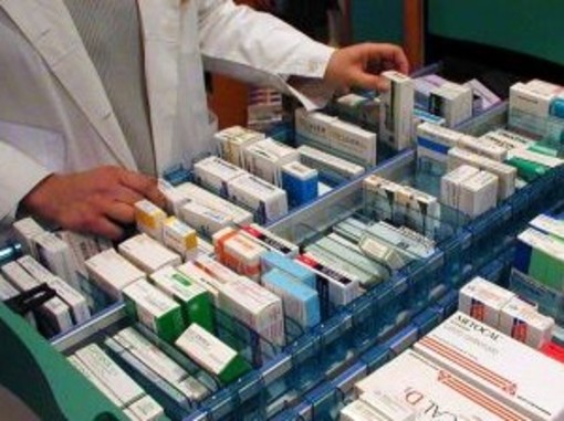 Farmaci PHT, M5S: “Cancellato modello virtuoso Asl 1, da Alisa regalo elettorale alle farmacie private che restringe cure ai cittadini"