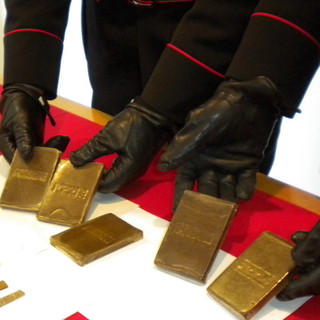 Fratelli con 750 grammi di hashish: arresto convalidato