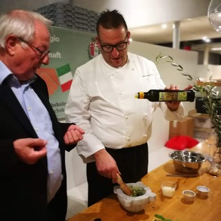 Imperia: una delegazione di chef a Friedrichshafen per uno speciale showcooking con prodotti made in Imperia Imperia: una delegazione di chef a Friedrichshafen per uno speciale showcooking con prodotti made in Imperia