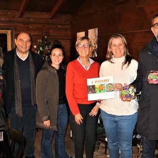 La cucina con i fiori si afferma nelle migliori cucine piemontesi La cucina con i fiori si afferma nelle migliori cucine piemontesi