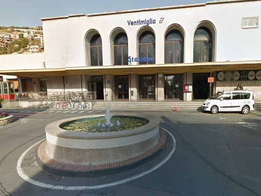 Ventimiglia: al via i lavori di demolizione della rotonda di piazza della Stazione, sarà ricostruita con dimensioni più ridotte