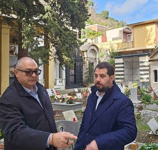 Operazioni di esumazione al cimitero di Vallecrosia, Perri: "L'area interessata sarà inaccessibile al pubblico"