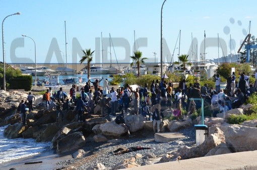 Troppi migranti nella città dei fiori: il movimento 'Destra Sanremo' chiede un intervento del Prefetto Troppi migranti nella città dei fiori: il movimento 'Destra Sanremo' chiede un intervento del Prefetto