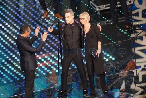 #Festival2017: i promossi e bocciati della seconda serata per l'Accademia Italiana del Galateo