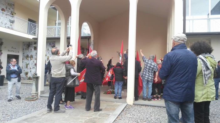 Diano Marina: in tanti oggi pomeriggio hanno dato l'ultimo saluto al segretario provinciale di Rifondazione Comunista Pietro Luigi Zuccolo