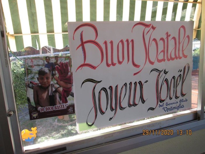 Ieri pomeriggio, scambio presso la Club-house del Tennis Club Ventimiglia Ieri pomeriggio, scambio presso la Club-house del Tennis Club Ventimiglia