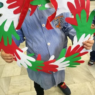 Ventimiglia: il maltempo non ferma la celebrazione della Festa per le Forze Armate delle scuole dell'Istituto Comprensivo Cavour