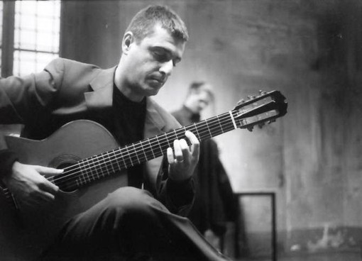 La chitarra di Fabio de Raineri al Festival Piani Musicali: domenica presso il Santuario di N.S. dell'Assunta a Piani di Imperia