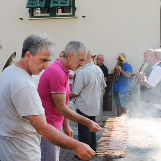 Festa alla casa di riposo di Dolceacqua, i ringraziamenti della Fondazione Mons. Tornatore e Padre Mauro (foto)