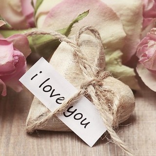 Pilastro della famiglia, ieri come oggi: è la 'Festa della Mamma', tanti auguri a tutte le mamme della nostra provincia