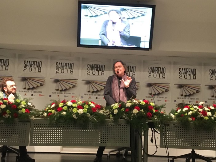 “La musica è gioia”: Red Canzian infiamma la sala Lucio Dalla a #Sanremo2018 (VIDEO)