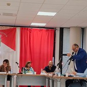 Vallecrosia, Perri: "Forti odori dal depuratore, disagio per cittadini e turisti" Vallecrosia, Perri: "Forti odori dal depuratore, disagio per cittadini e turisti"