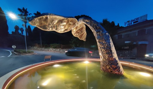 Bordighera si illumina di arancione per la giornata internazionale per la distrofia muscolare (foto)