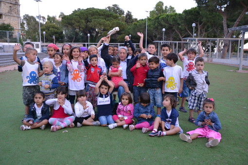 Sanremo: anche il giudice Guido Cucco alla festa di fine anno scolastico della scuola Infanzia Poggio (foto) Sanremo: anche il giudice Guido Cucco alla festa di fine anno scolastico della scuola Infanzia Poggio (foto)