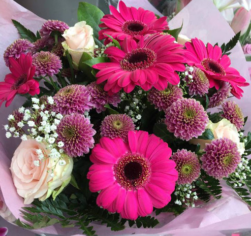 Il Mercato dei Fiori va controtendenza e regge bene all’emergenza Coronavirus: “L’esportazione va avanti, i prezzi reggono bene e il prodotto viene venduto tutto”