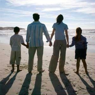 Sanremo ospita l'incontro “La luce della famiglia nel contesto delle trasformazioni odierne” Sanremo ospita l'incontro “La luce della famiglia nel contesto delle trasformazioni odierne”