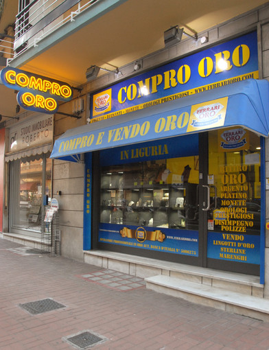 Il negozio Ferrari-Oro di Vallecrosia