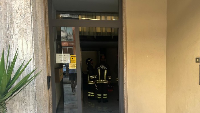 Sanremo, "fuga di gas" in corso degli Inglesi: scattano i controlli ma è un falso allarme (Foto)