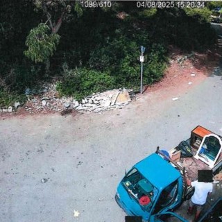 Ventimiglia, beccati i 'furbetti dei rifiuti': elevati 1.200 euro di sanzioni