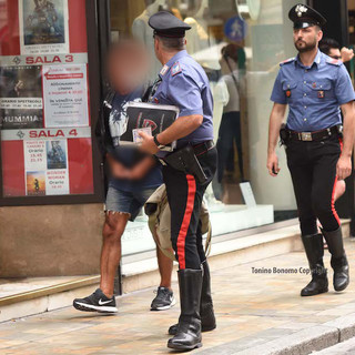 Sanremo: 13enne ruba abbigliamento all'Oviesse, fermato dagli agenti della vigilanza interna