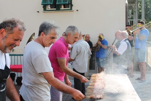 Festa alla casa di riposo di Dolceacqua, i ringraziamenti della Fondazione Mons. Tornatore e Padre Mauro (foto)
