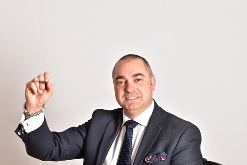 Vallecrosia: Fabio Perri risponde ad Armando Biasi "Si occupi dei problemi della città senza gettare fango a sproposito"