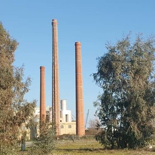 Imperia, la ciminiera centrale delle ex Ferriere verrà demolita: arriva l'ok della conferenza dei servizi. La Soprintendenza muove però prescrizioni