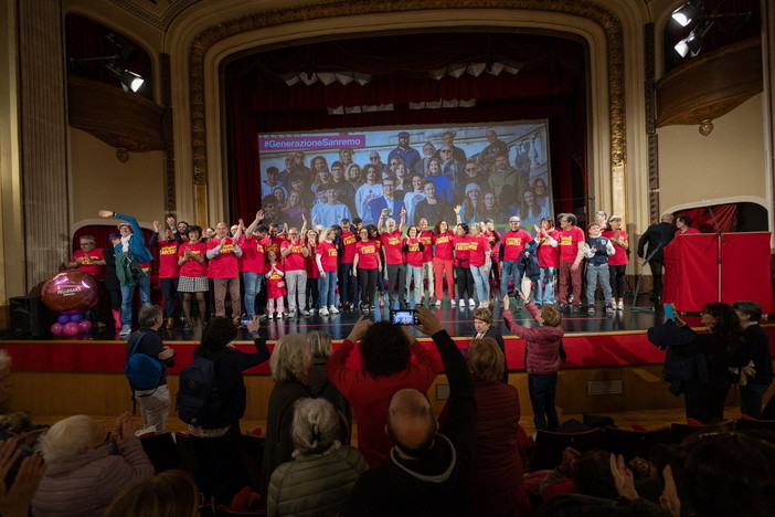 Generazione Sanremo invita la città: aperitivo in spiaggia per fare il punto sul primo anno di mandato