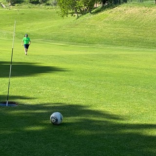 Sanremo apre al footgolf: anche l'ex calciatore Diego Fuser ha provato il campo al Golf degli Ulivi
