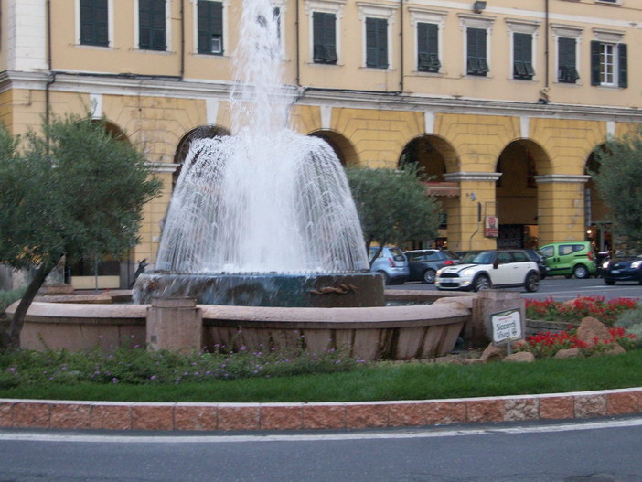 Imperia: iniziativa nella settimana contro il razzismo, il comune esporrà una bandiera arancione dal 17 al 23 marzo in piazza Dante