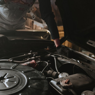 Motore acquistato online e mai consegnato: denuncia per presunta truffa dopo bonifico da 2.290 euro