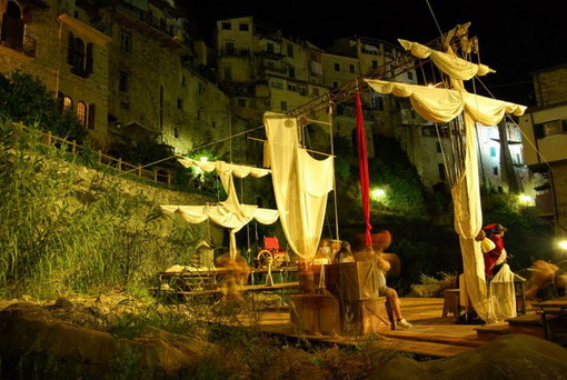 Rocchetta Nevina: 'La bella addormentata nel bosco' sarà il tema dell'11° Festival delle Fiabe Rocchetta Nevina: 'La bella addormentata nel bosco' sarà il tema dell'11° Festival delle Fiabe